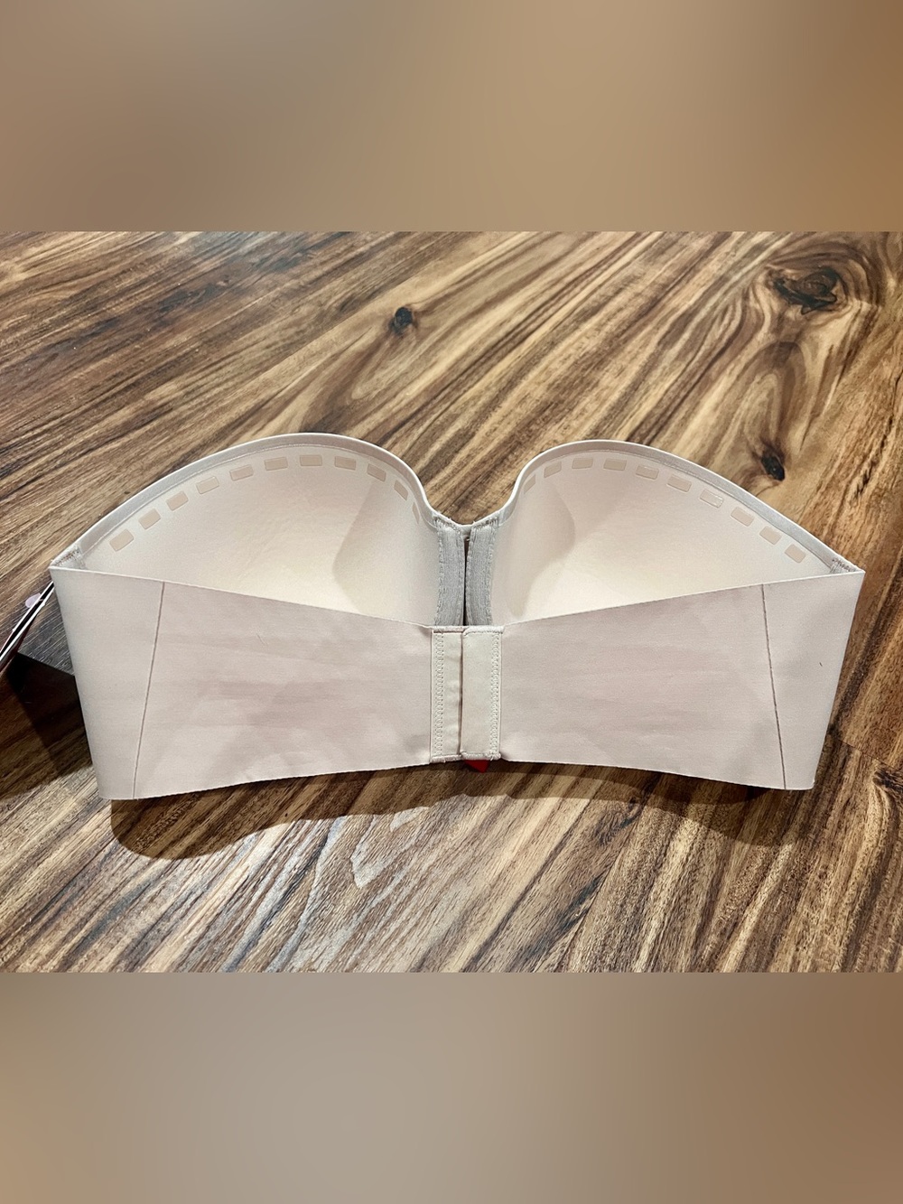 SPANXsmooth® Suit Your Fancy
Strapless Bra - Picture 3 of 7